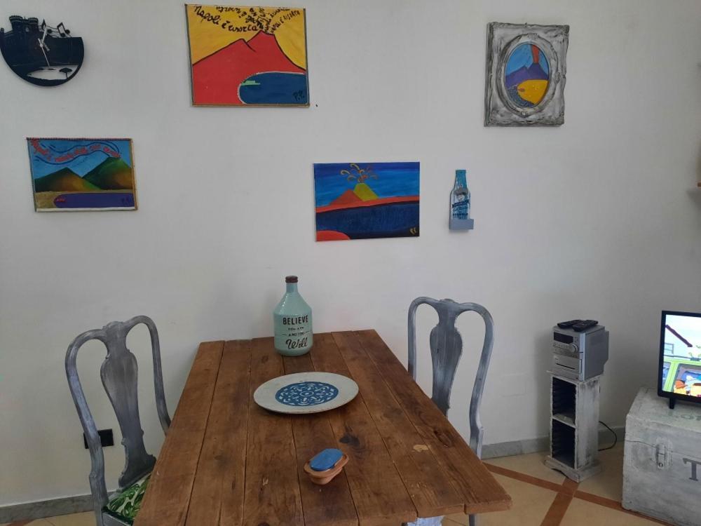 La Casa Nella Roccia Apartment Naples Luaran gambar