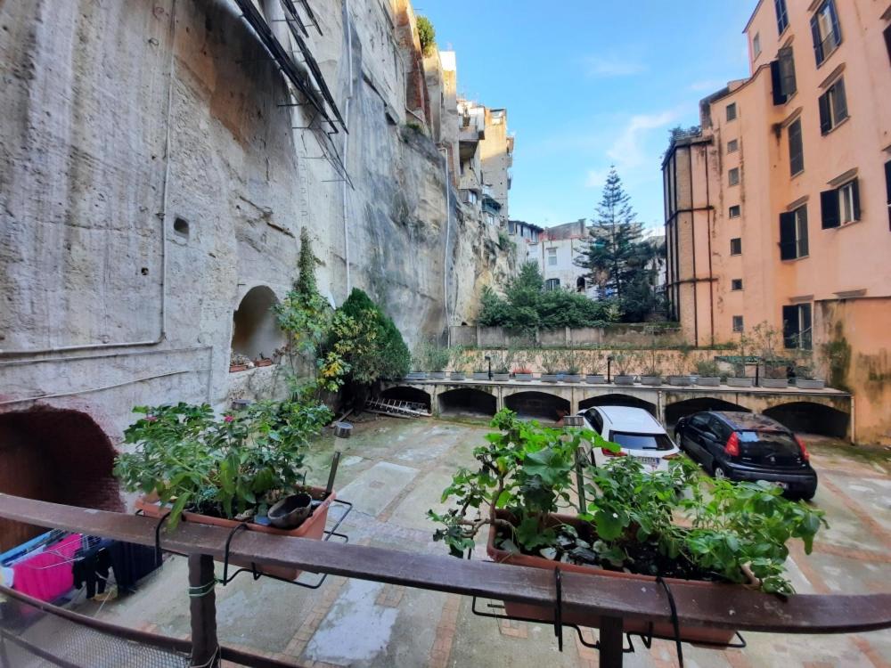 La Casa Nella Roccia Apartment Naples Luaran gambar