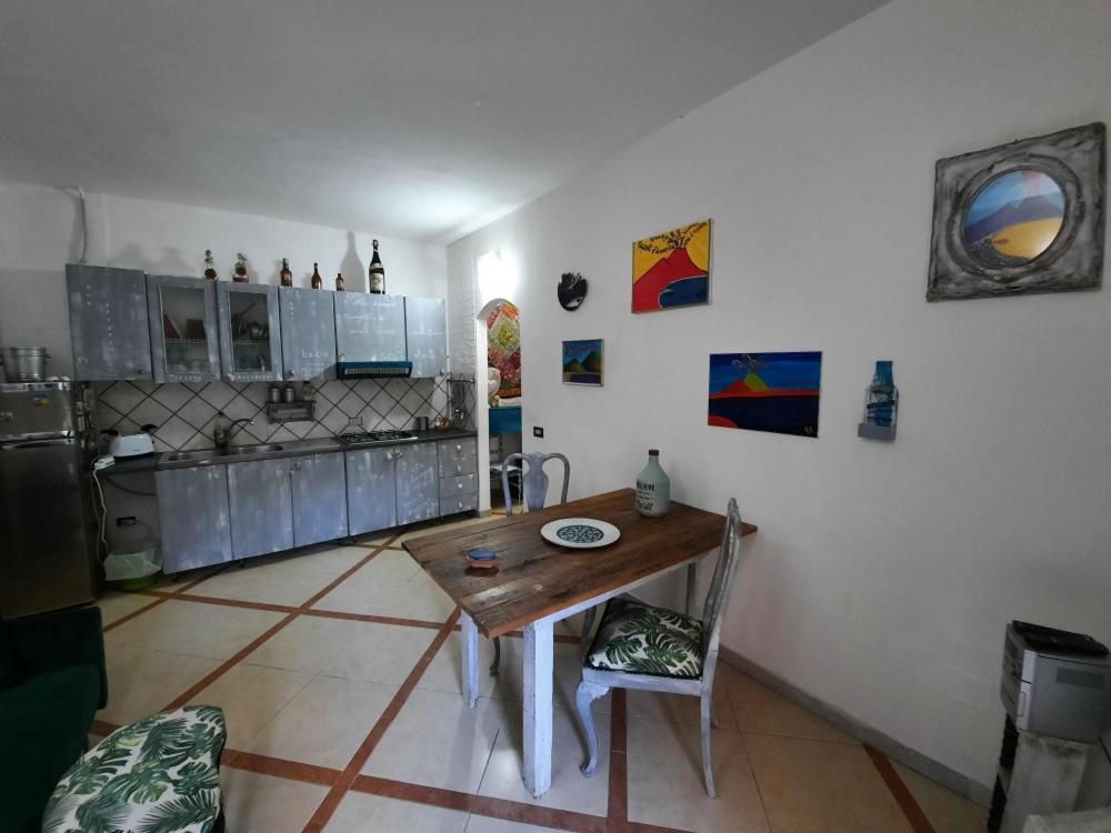 La Casa Nella Roccia Apartment Naples Luaran gambar